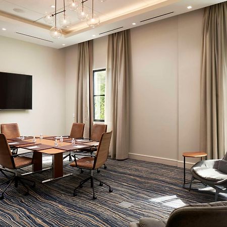 Thesis Hotel Miami Coral Gables, Curio Collection By Hilton Exteriör bild