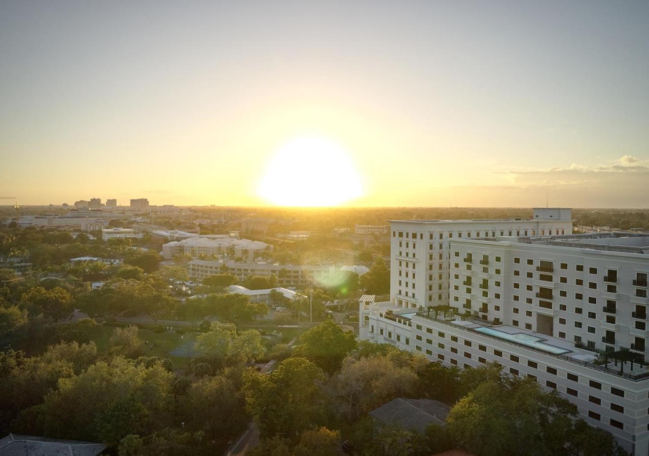 Thesis Hotel Miami Coral Gables, Curio Collection By Hilton Exteriör bild