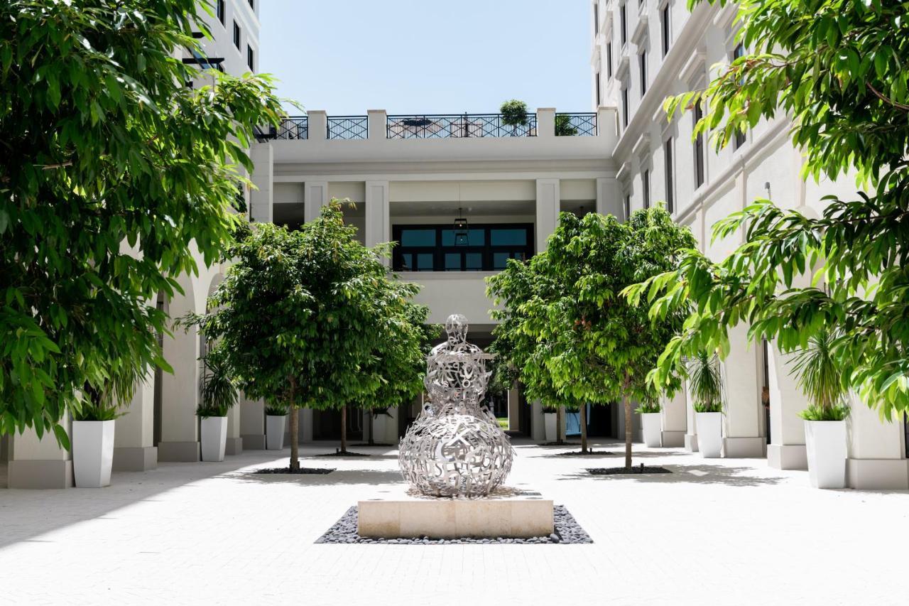 Thesis Hotel Miami Coral Gables, Curio Collection By Hilton Exteriör bild