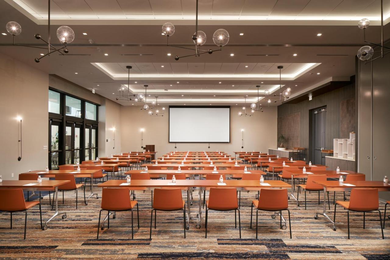 Thesis Hotel Miami Coral Gables, Curio Collection By Hilton Exteriör bild