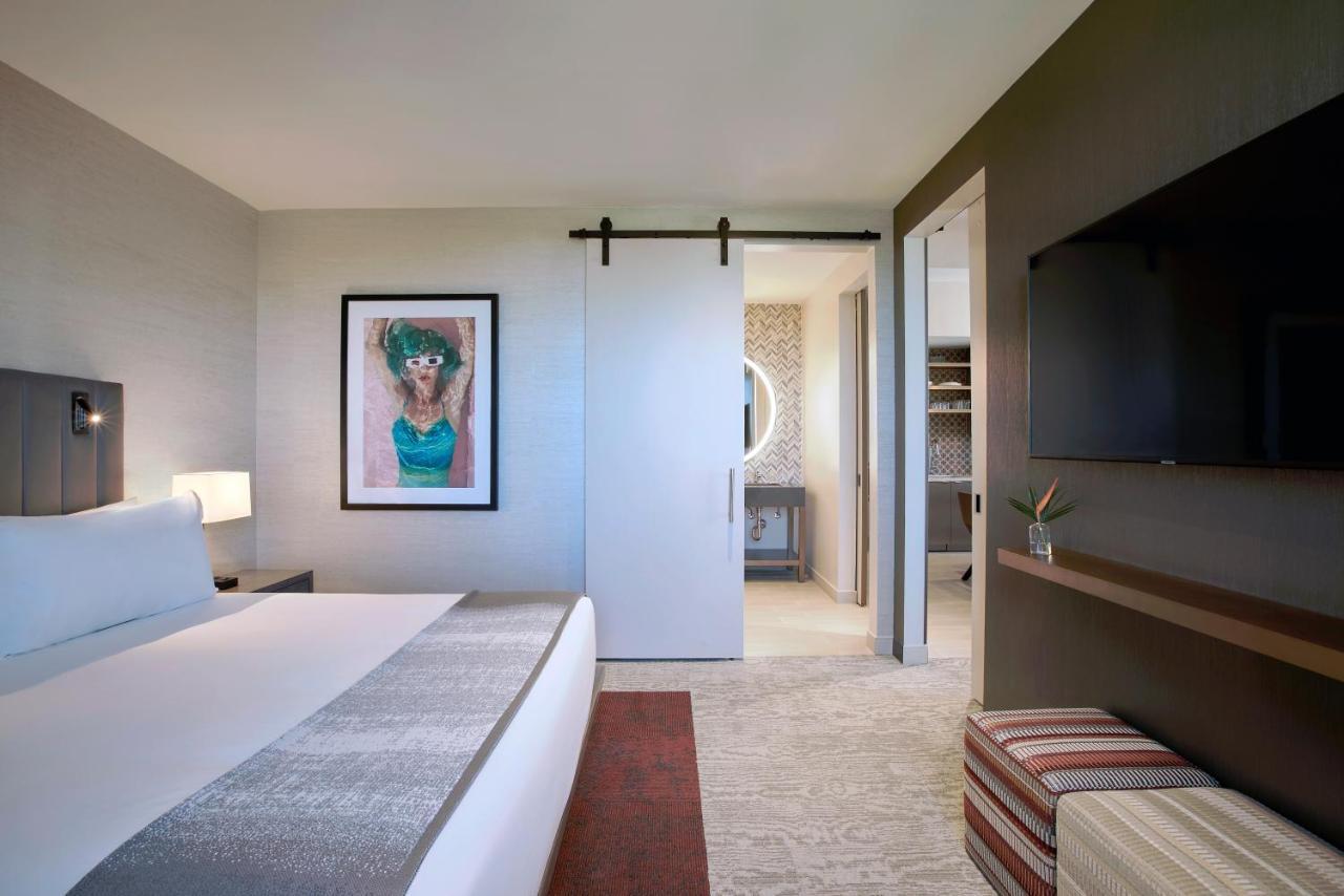 Thesis Hotel Miami Coral Gables, Curio Collection By Hilton Exteriör bild