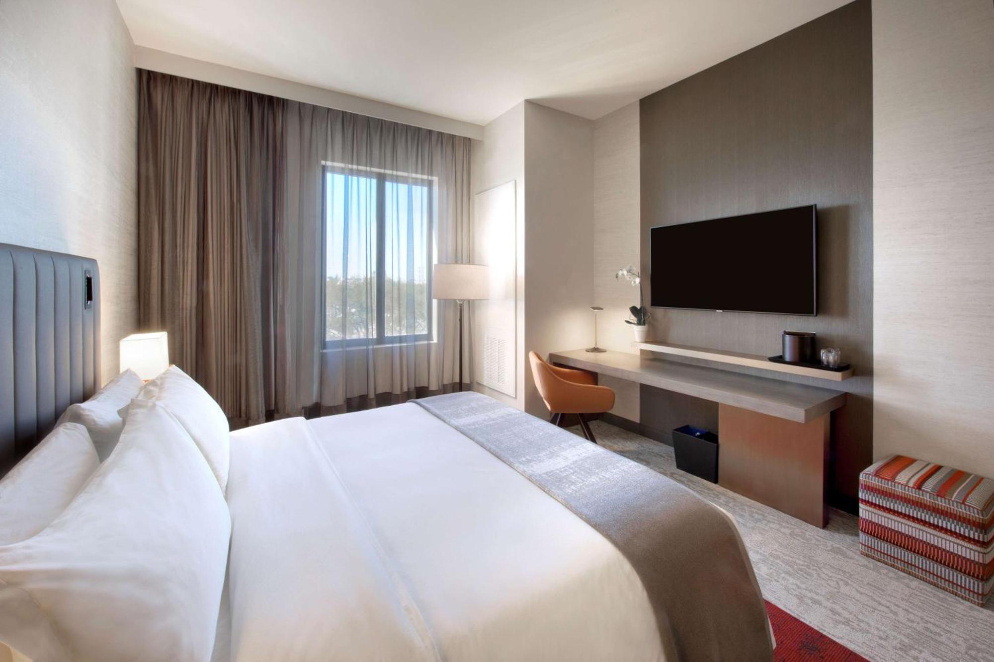 Thesis Hotel Miami Coral Gables, Curio Collection By Hilton Exteriör bild