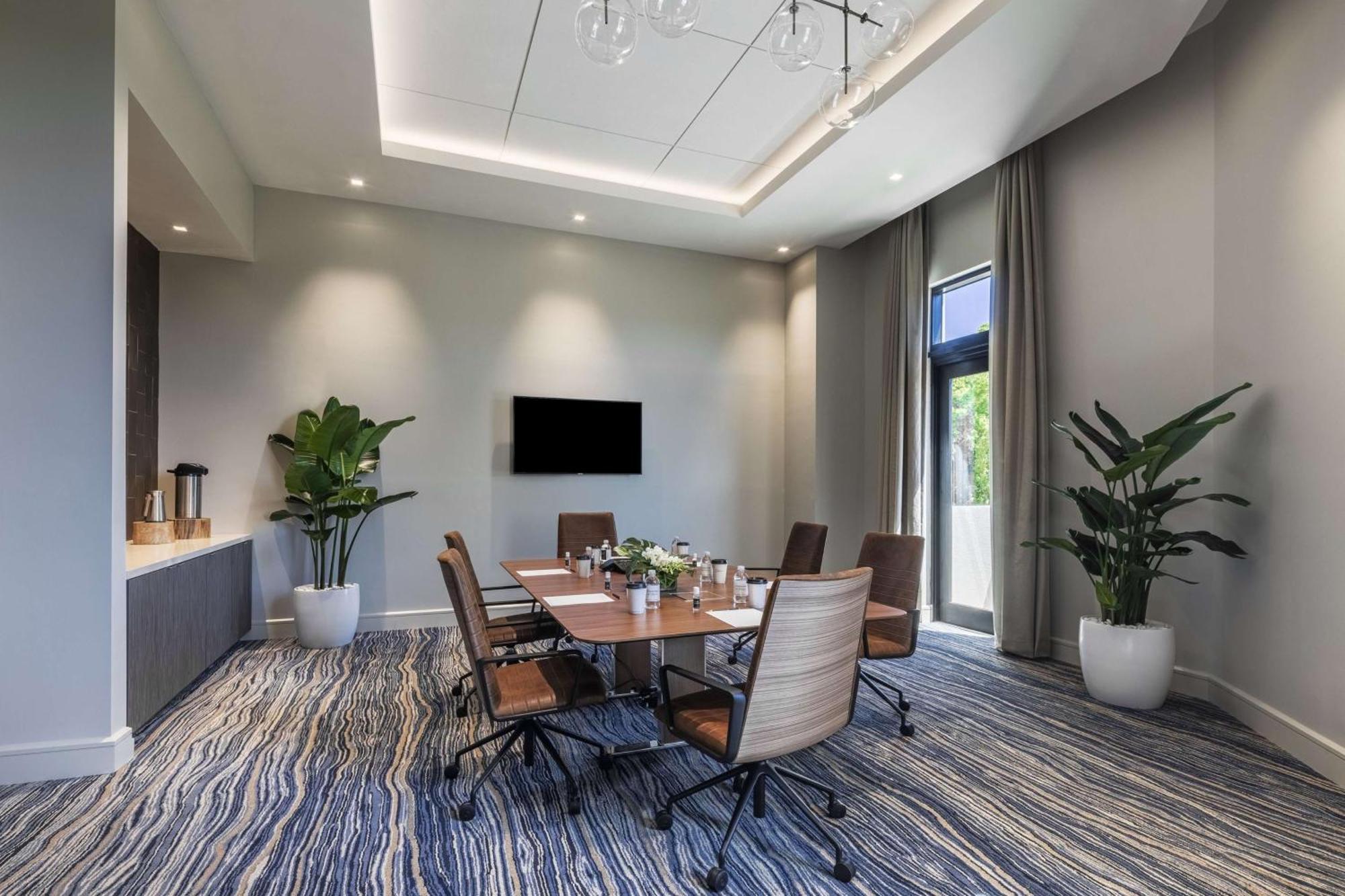 Thesis Hotel Miami Coral Gables, Curio Collection By Hilton Exteriör bild