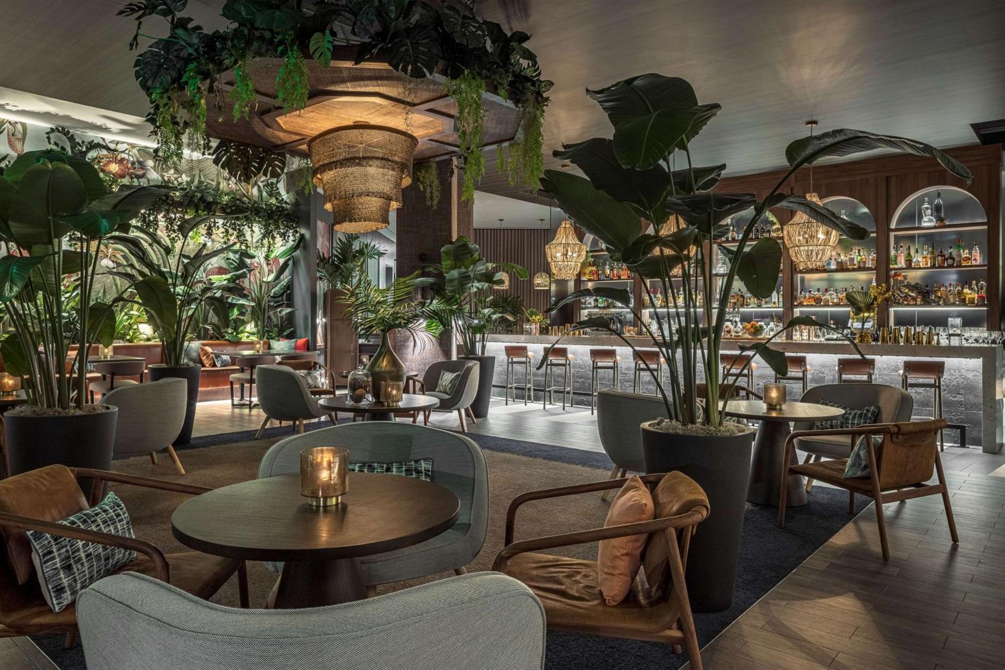 Thesis Hotel Miami Coral Gables, Curio Collection By Hilton Exteriör bild