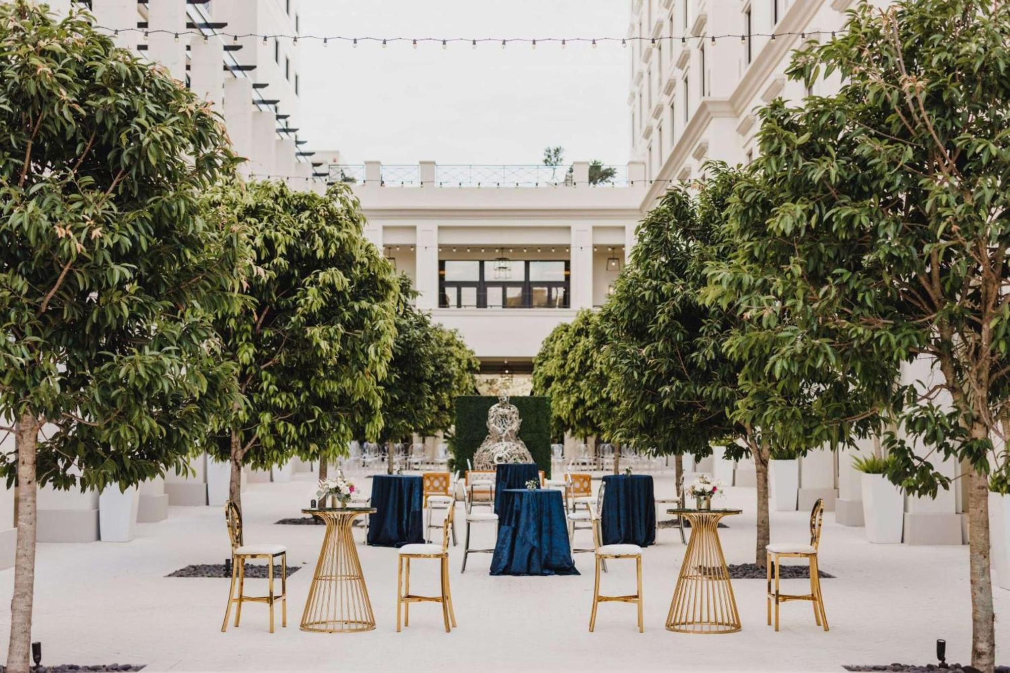 Thesis Hotel Miami Coral Gables, Curio Collection By Hilton Exteriör bild